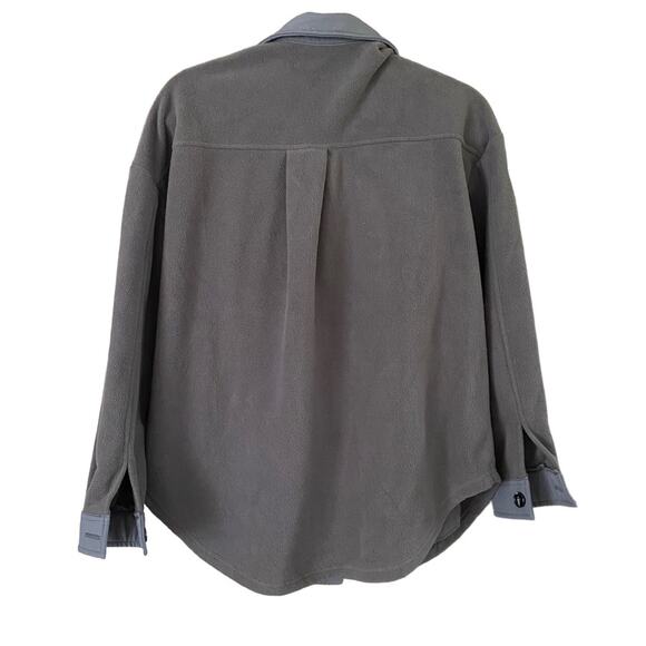 Astylish Fleece Grey Shacket Size Small - Picture 7 of 7